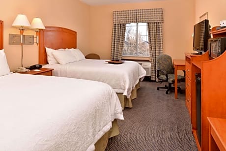 Queen Room with Two Queen Beds - Mobility and Hearing Access/Non-Smoking