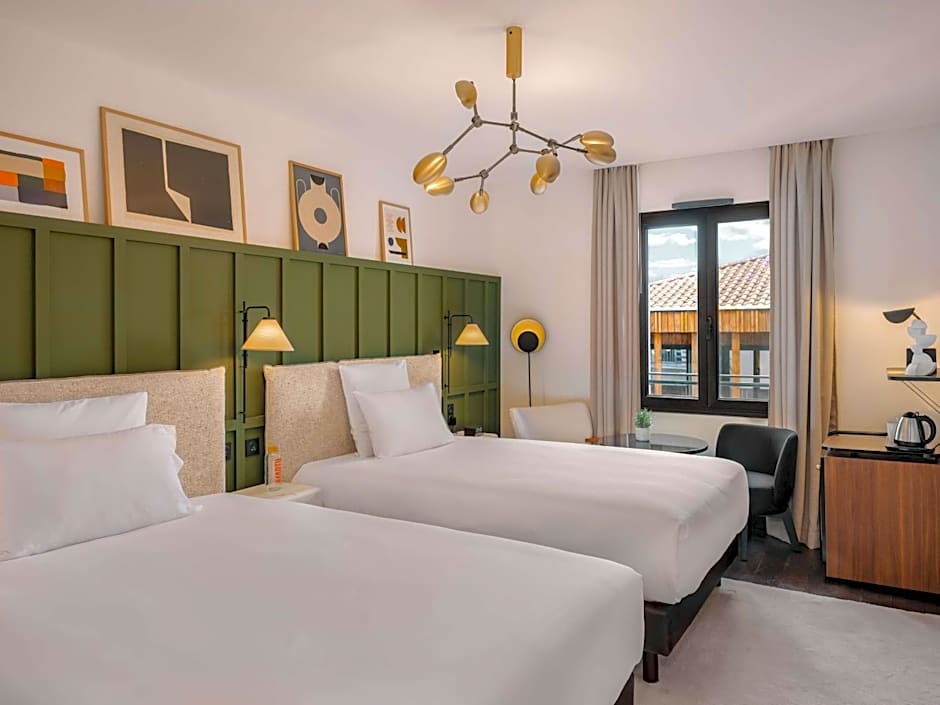 Marty Hotel Bordeaux, Tapestry Collection by Hilton