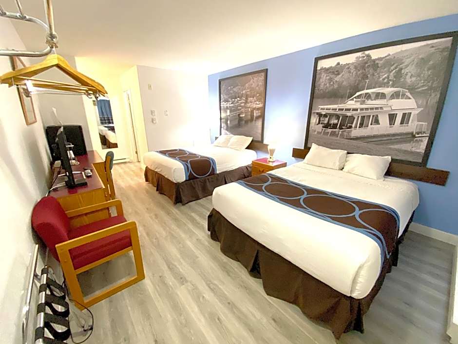 Super 8 by Wyndham Sicamous