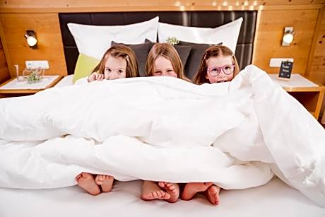 Family Suite with Garden