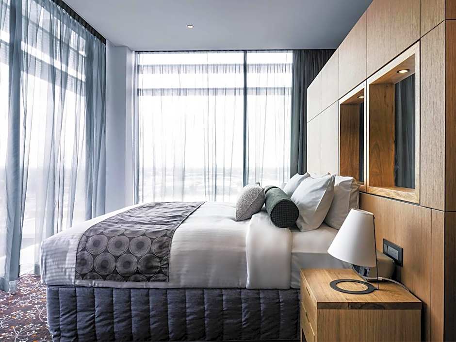 Mercure Sydney Liverpool Hotel