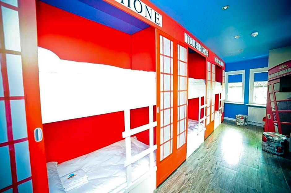 World Hostel - Old Town