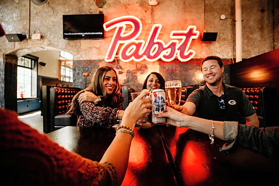 Brewhouse Inn and Suites