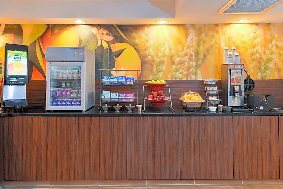 Fairfield Inn & Suites by Marriott Lexington Georgetown/College Inn