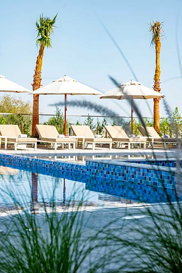 Remal Hotel & Villas Al Dhannah City
