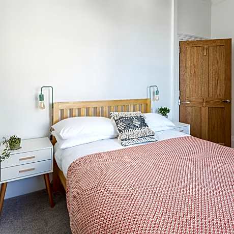 Standard Single Room En-suite