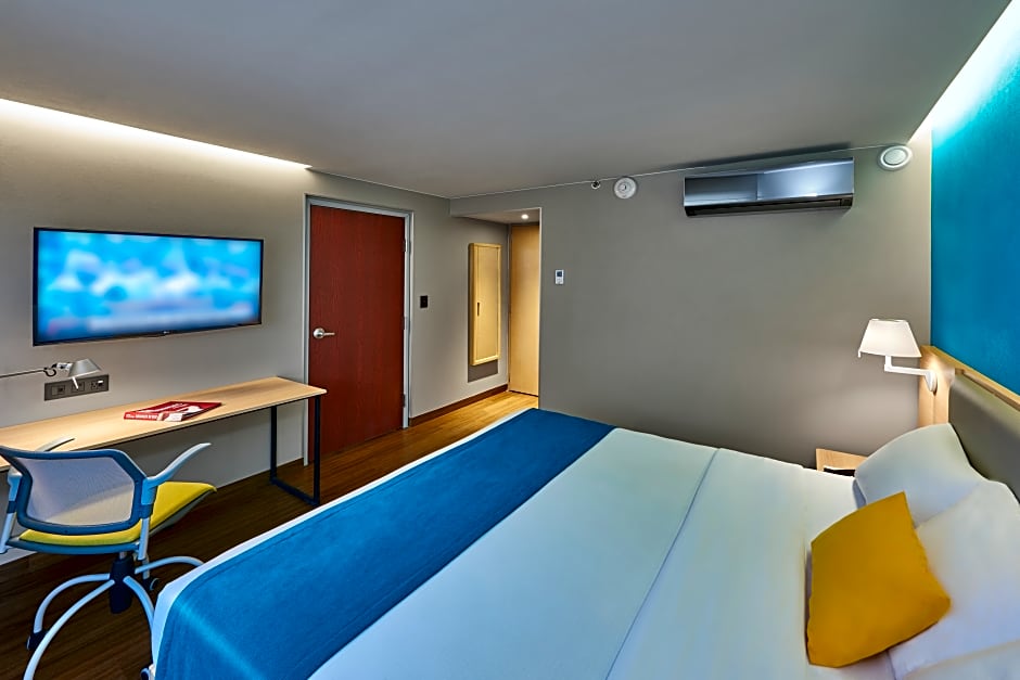 City Express Suites by Marriott Toluca