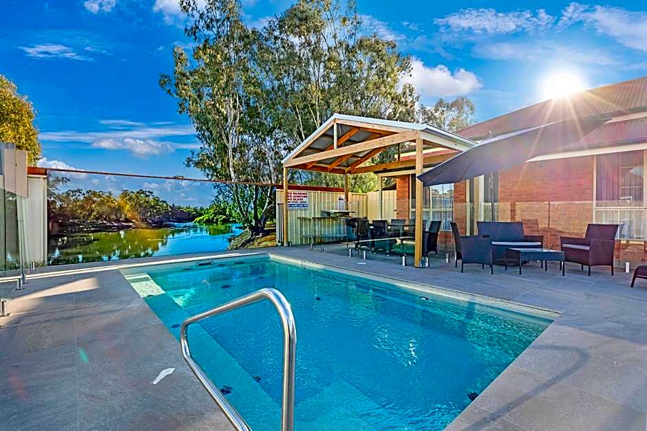 Golden River Motor Inn