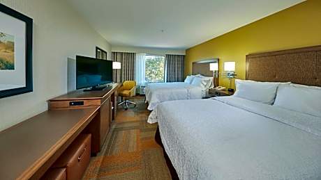 Queen Room with Two Queen Beds - Mobility Access/Non-Smoking