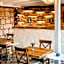 Tarcin Alacati Otel