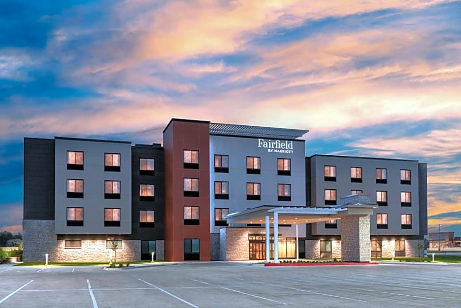 Fairfield by Marriott Inn & Suites Norwalk