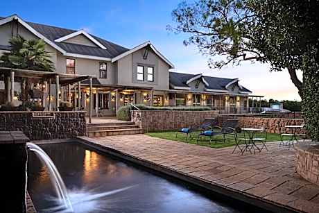 Protea Hotel by Marriott Bloemfontein Willow Lake