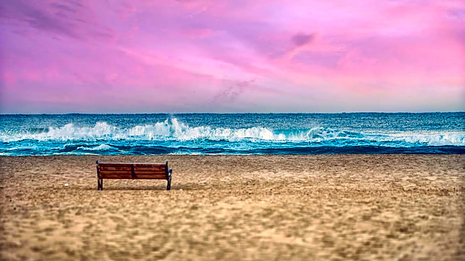 Yangyang Golden Bay Pension