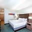 La Quinta Inn & Suites by Wyndham Dallas - Duncanville