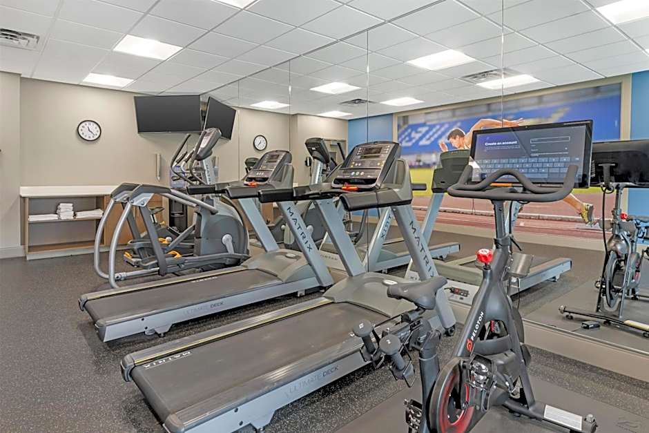 Best Western Plus Isanti