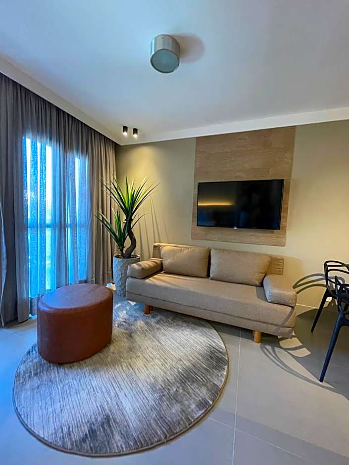 Flat PRAIA Home Experience Dante Michelini