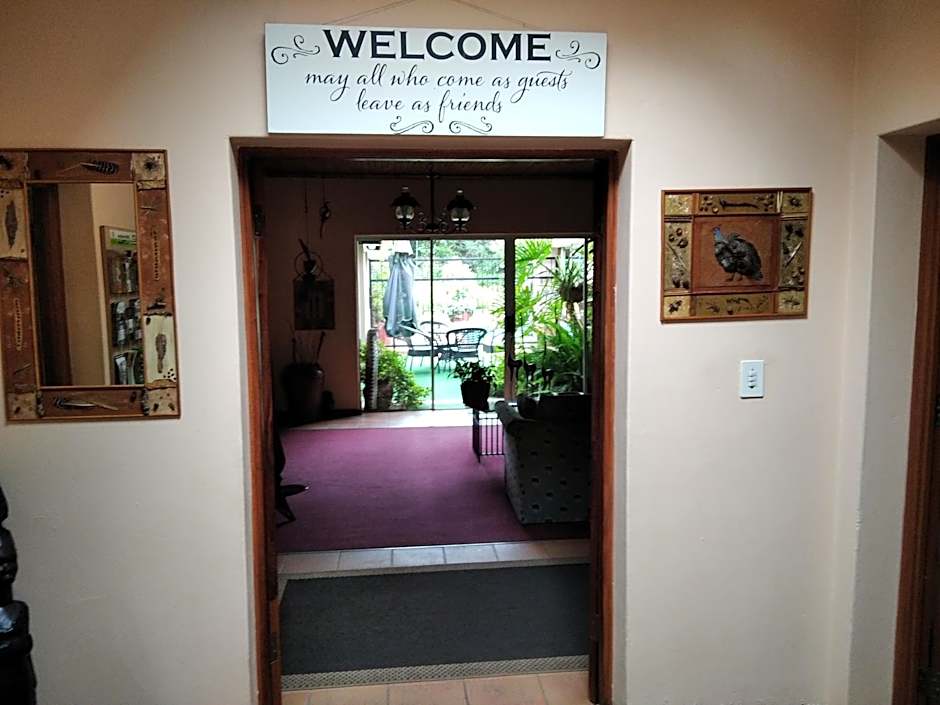 Ipe Tombe Guest Lodge - Midrand