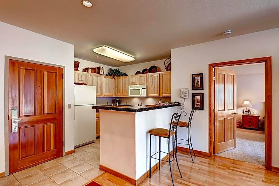 Gateway Mountain Lodge by Keystone Resort