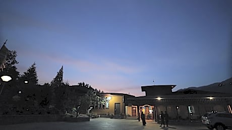 Olathang Cottages