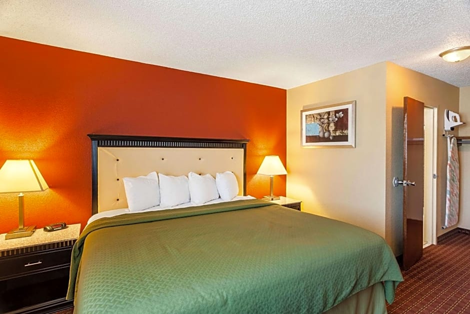 Quality Inn and Suites Lincoln