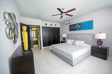 Two-Bedroom Apartment - Penthouse