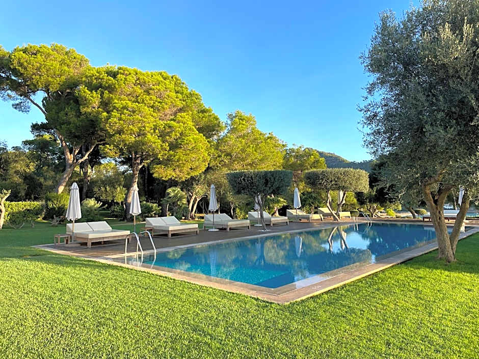 Can Simoneta - Adults Only