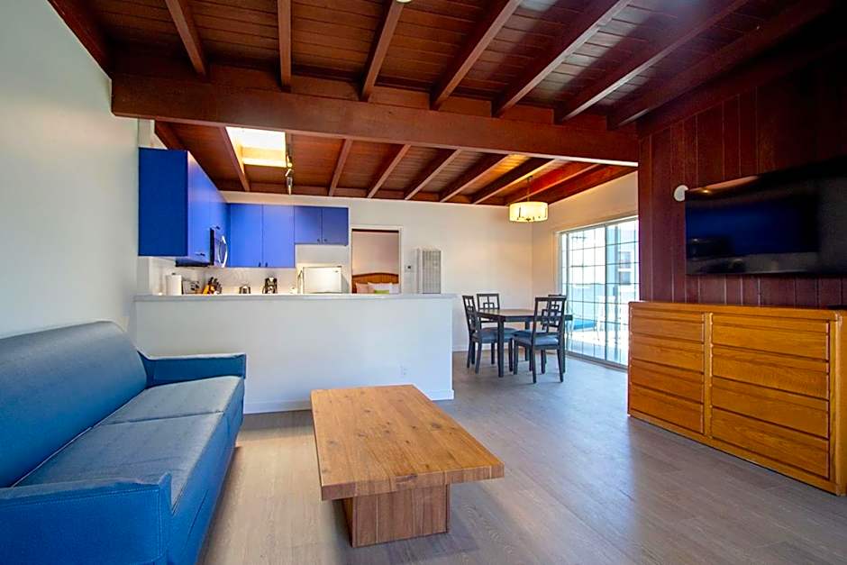 Edgewater Beach Inn