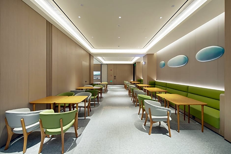 JI Hotel Xiangyang Dongjin Minfa Century Plaza