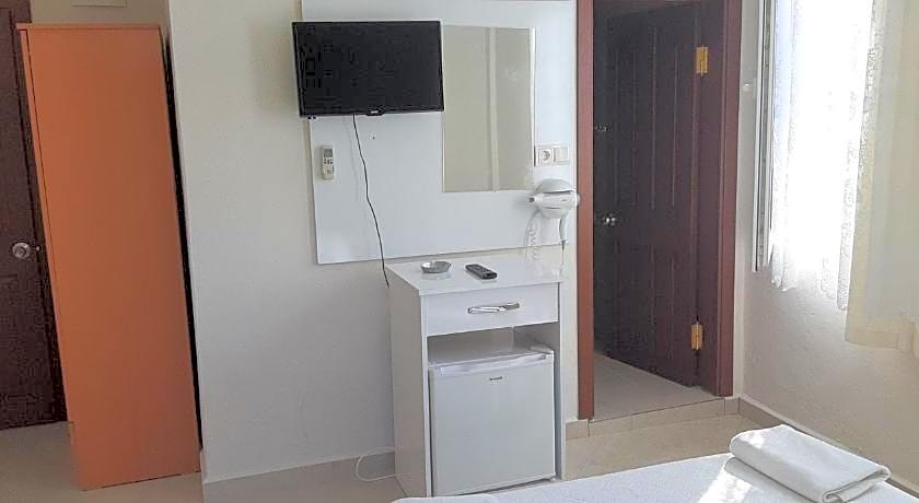 Everest Apart Hotel