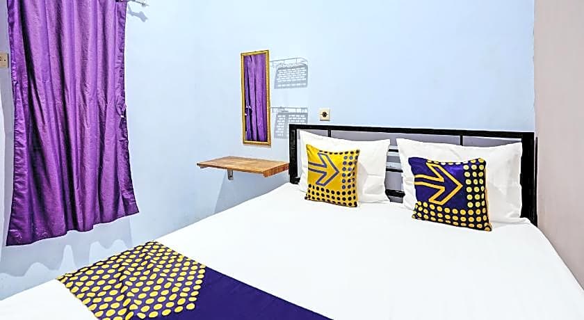 Hotel O Sobat Ijen HomestayNearSungai Prengsengan