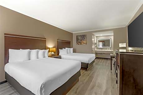 Queen Room with Two Queen Beds - Non-Smoking