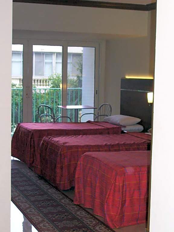 Pharaohs Hotel