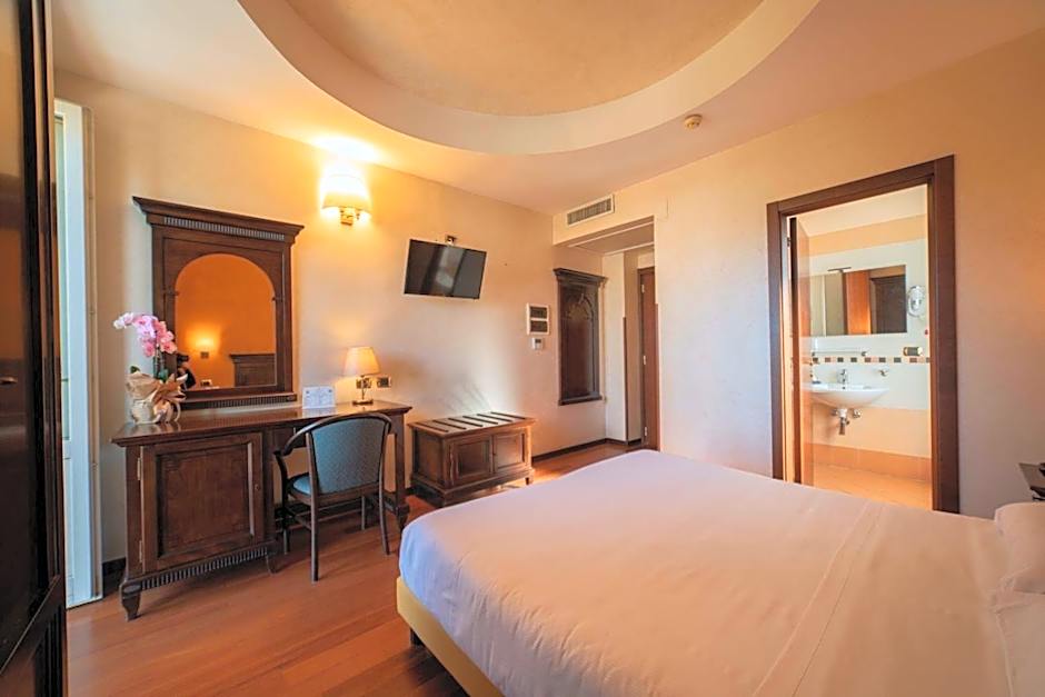 Hotel Teocrito