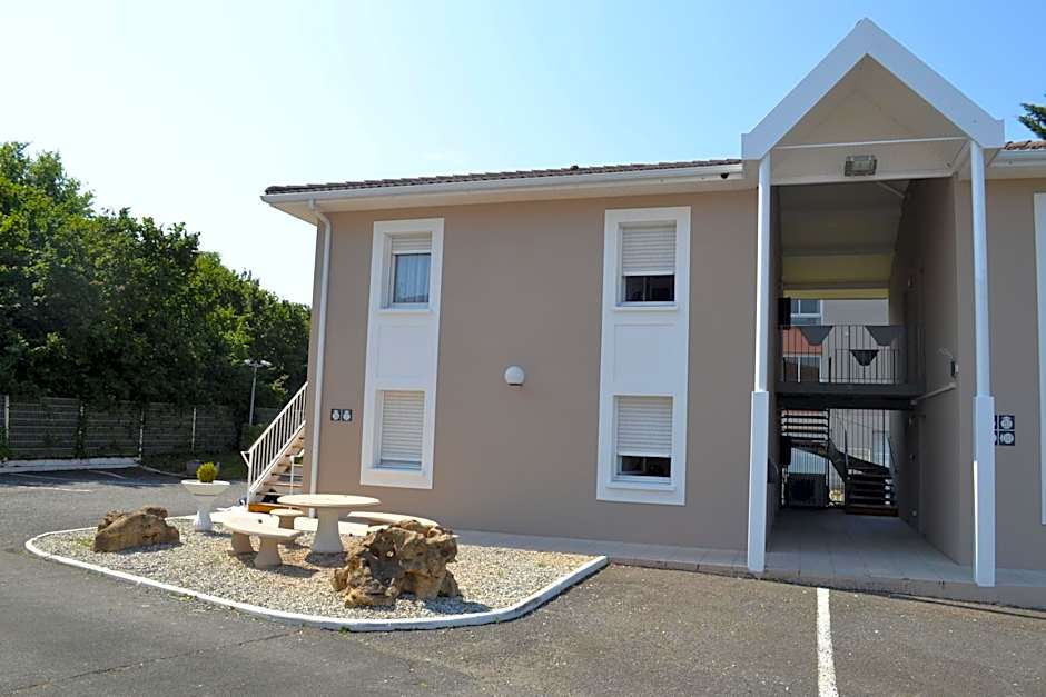 Hôtel Formules Club 2