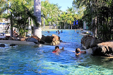 Aussie Outback Oasis Holiday Park