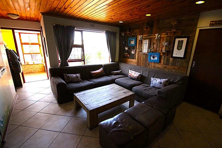 Saltycrax Backpackers