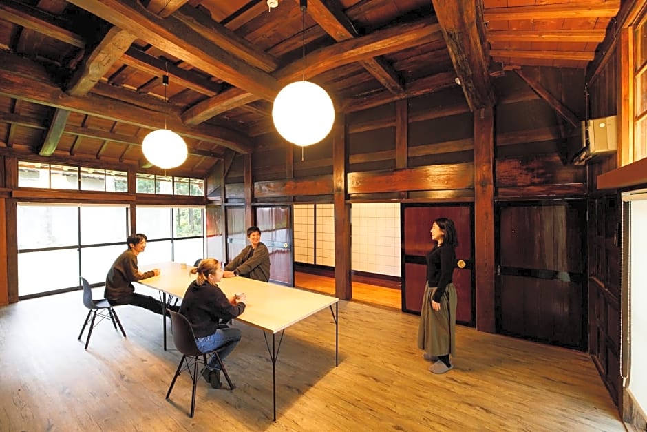 Denpaku Komatsu