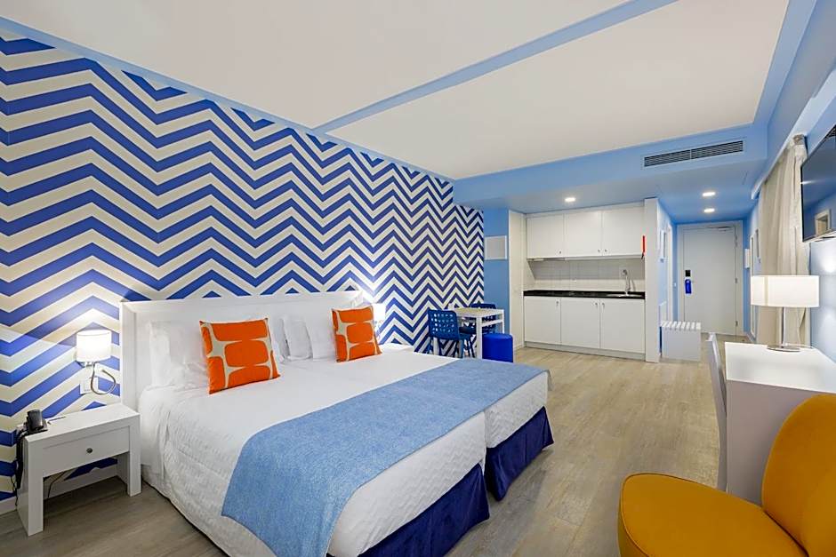 Terrace Mar Suite Hotel