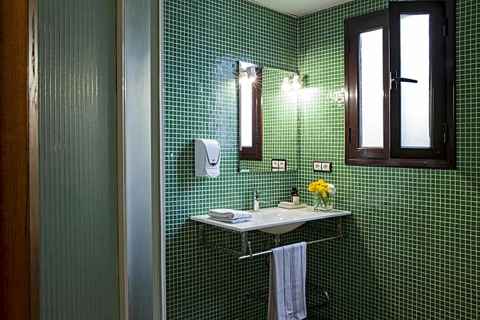 Ainb Las Ramblas-Guardia Apartments