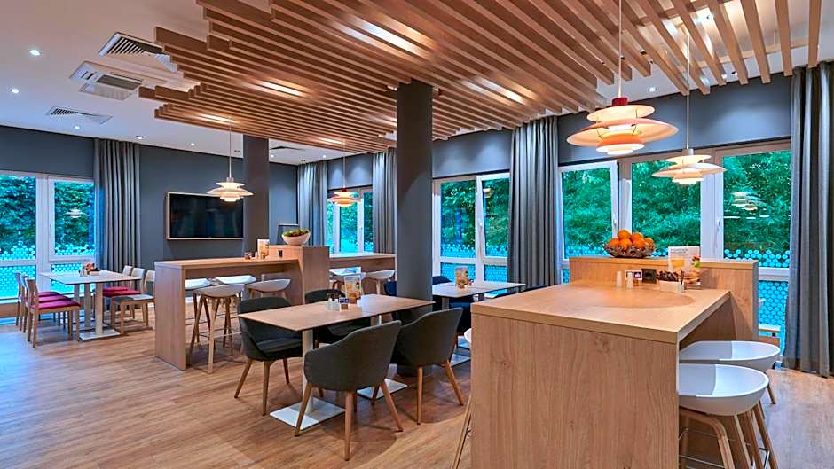 Holiday Inn Express Cologne Troisdorf By IHG