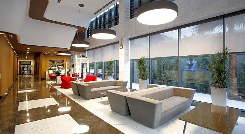 Mia City Hotel
