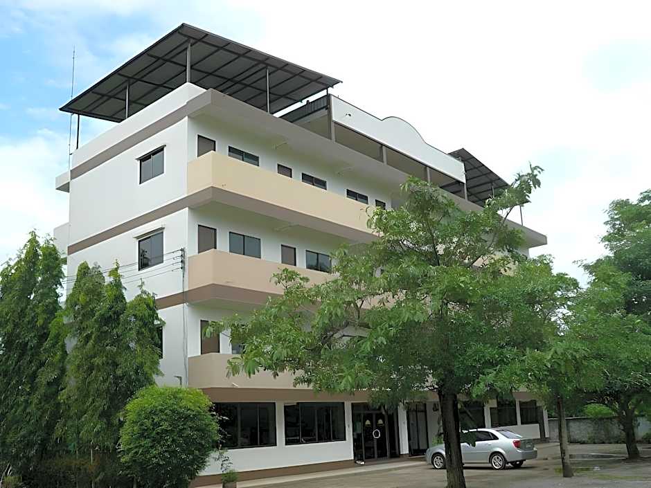 Photo 1 of 21 of Sunshine Mansion Kabinburi