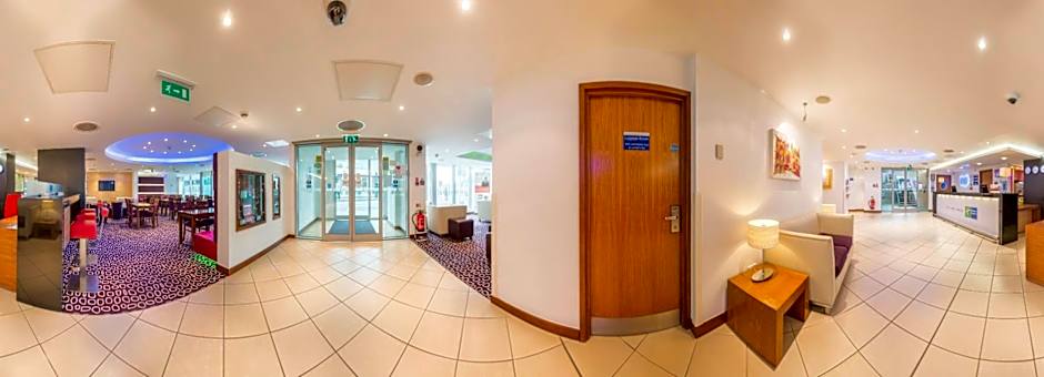 Holiday Inn Express Swiss Cottage – London, 07