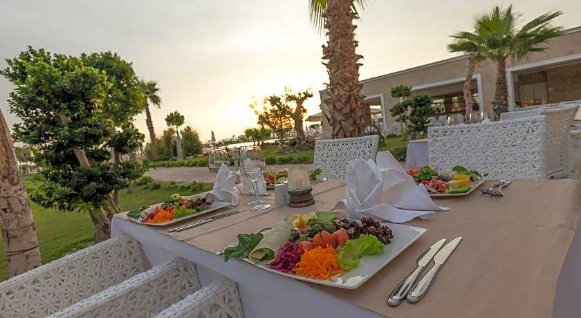 ANDRIAKE BEACH CLUB HOTEL