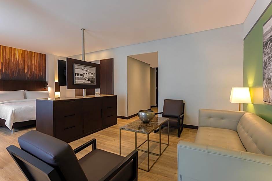 Holiday Inn Bogota Airport By IHG