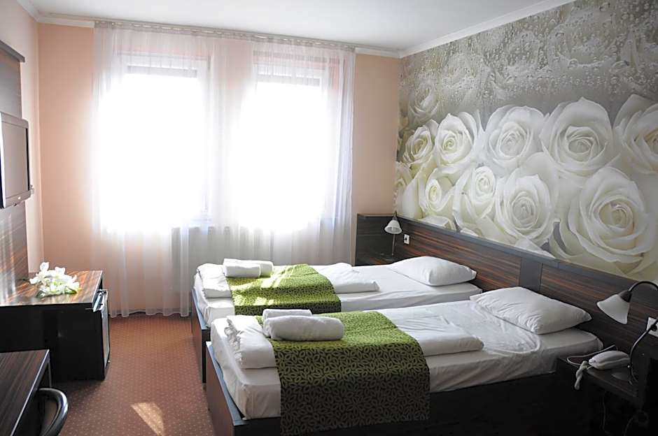 Green Hotel Budapest
