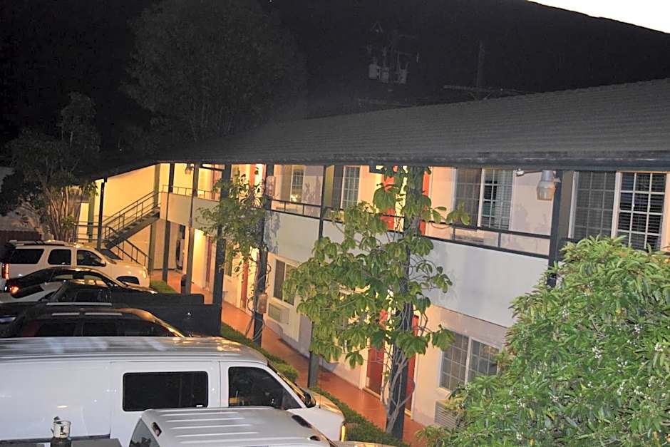 Rose Garden Inn
