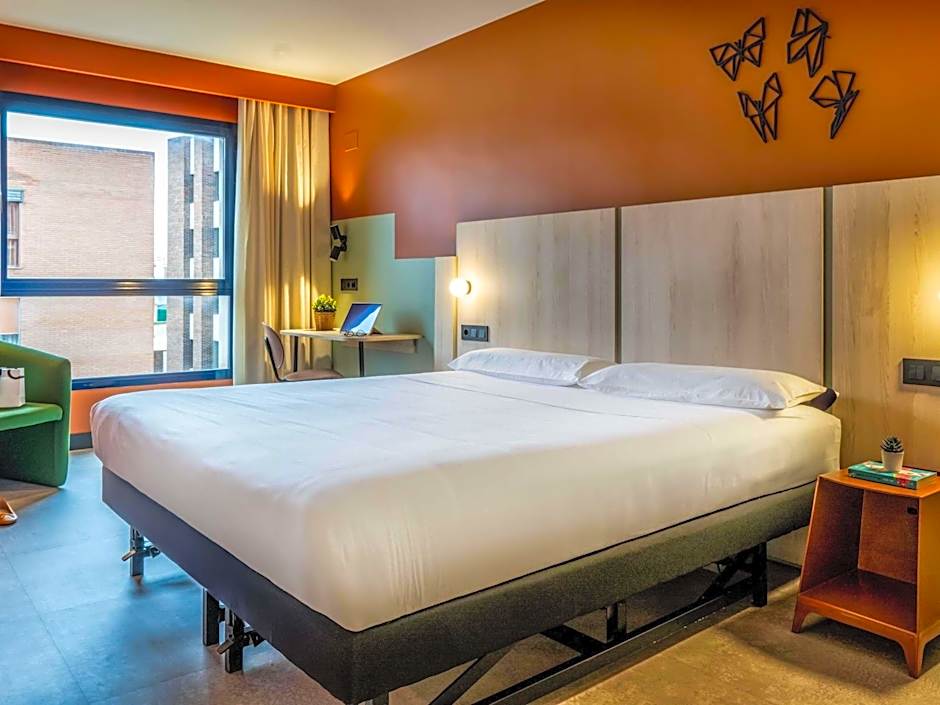 Ibis Styles Zaragoza Centro