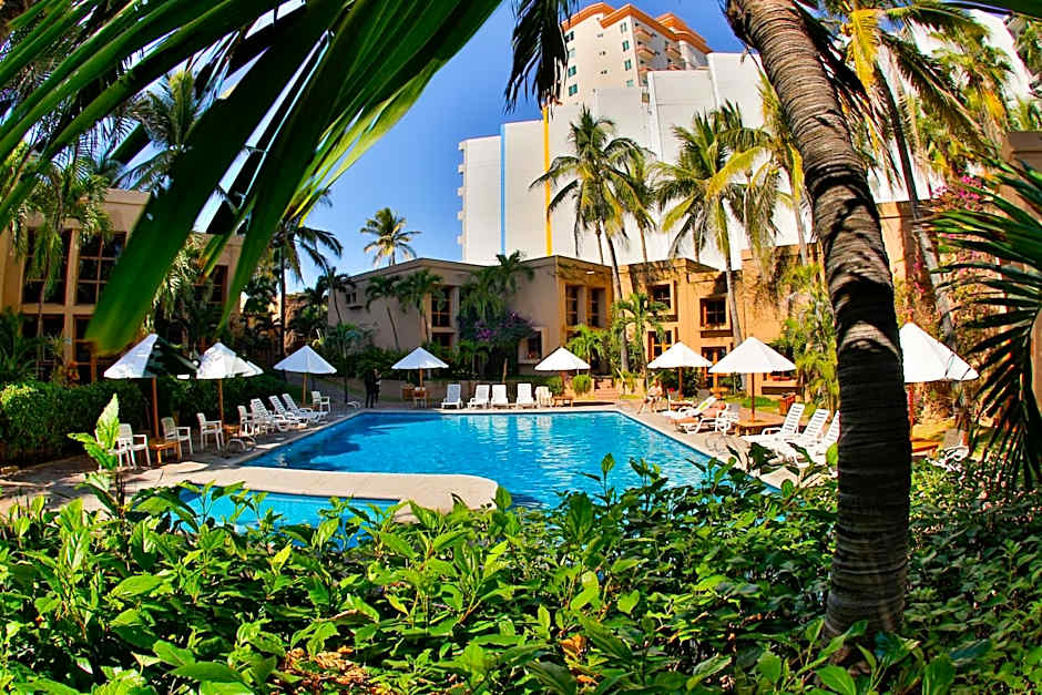 Villas El Rancho Green Resort