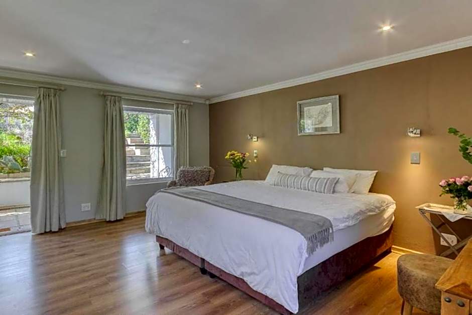 Explorer Guesthouse